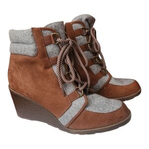 Falls Creek Brown and Gray Wedge Boots
